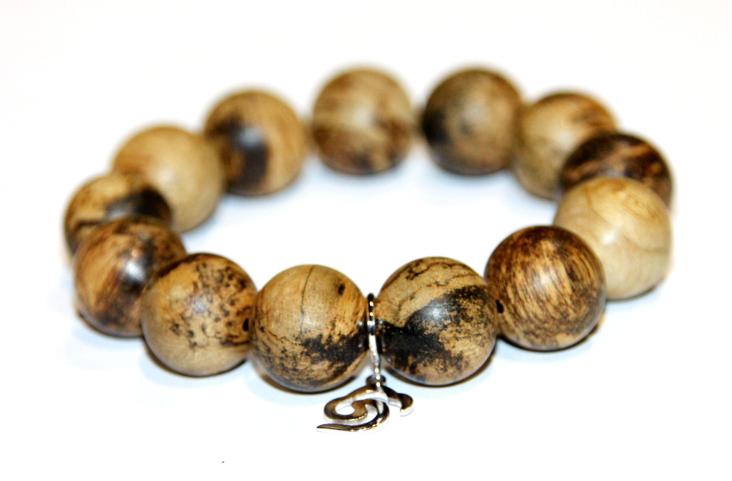 Pure Wild Agarwood · Light
